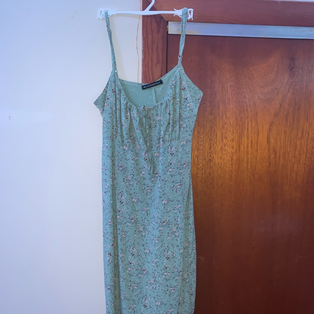 Brandy Melville Jennifer Dress